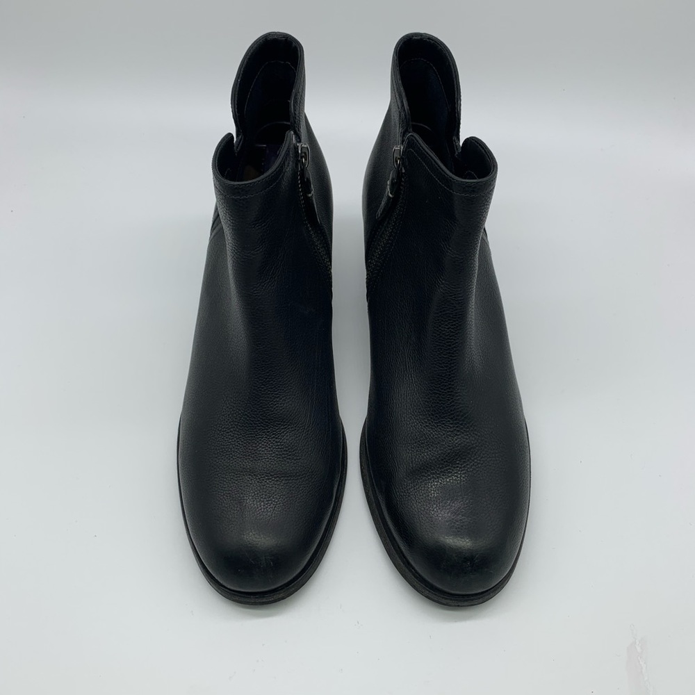 CLARKS black leather booties. GUC. Size 8